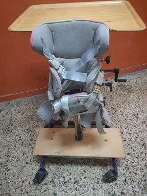 Standing frame used in very good condition