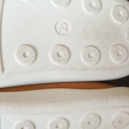 Unisex shoes size 20 new, breathable and non-slip sole