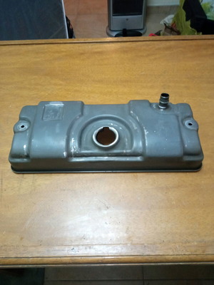 Engine head cover used for Peugeot 106 and Citroen Saxo