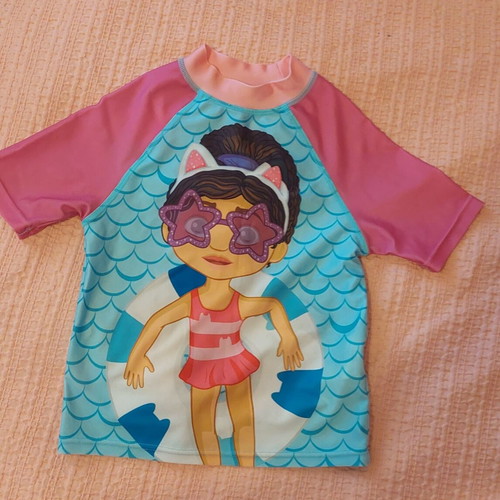 Gabby kids' swim shirt with sun protection, like new, colorful, size 104 cm