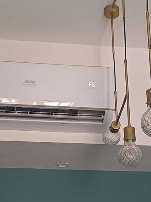 AUX 18000 used air conditioner with circuit board issue and r410a refrigerant