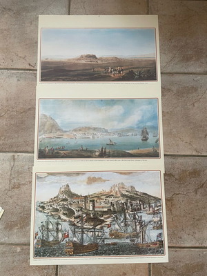 Posters pack of 8 like new, Apogevmatini Editions Koumoundourea