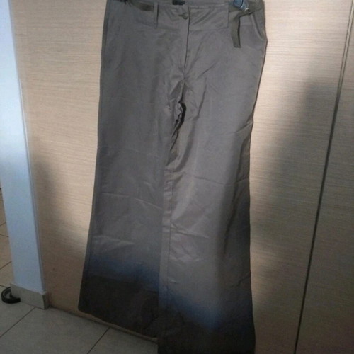 Shiny bell-bottom pants new, size Large, green and gold