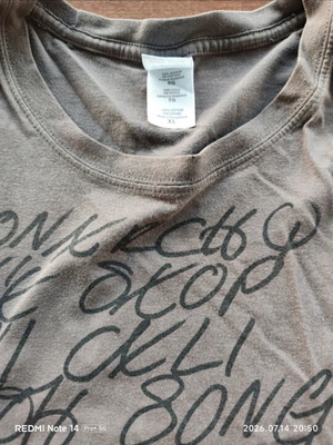 Red Hot Chili Peppers T-shirt Fruit of the Loom XL like new, gray
