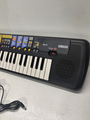 Yamaha PSS-14 synthesizer like new