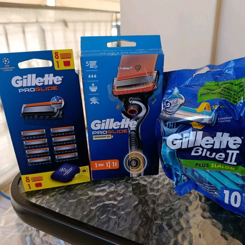Gillette Pro Glide razors and replacement blades new unused
