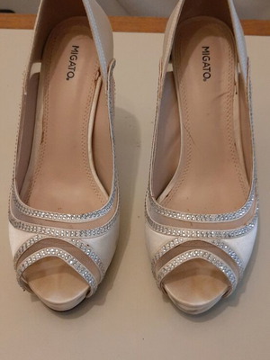 Satin pumps with rhinestones size 37 like new for bride