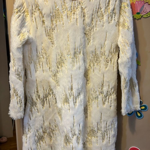 Children's dress white like new with gold details for 8 years old