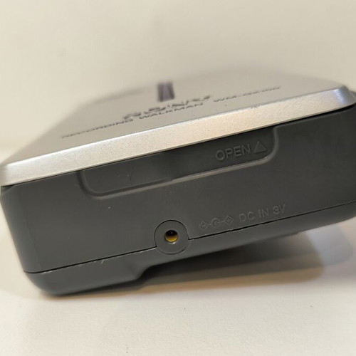 Sony Walkman WM-GX100 radio cassette-corder used, fully functional