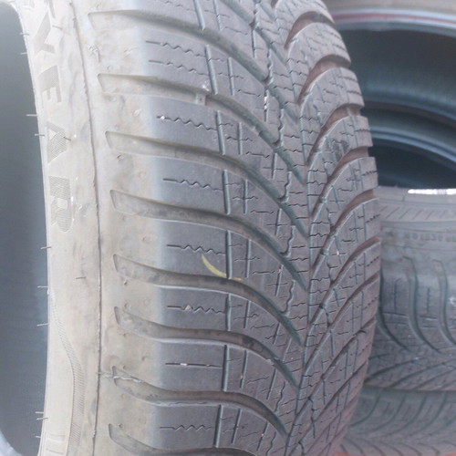 Good Year Vector 4 Seasons tires used, 3 pieces 185/65/15 in very good condition