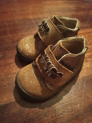 Baby shoes SAXO new size 17 excellent quality