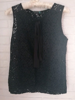 Mango lace top black like new, size S