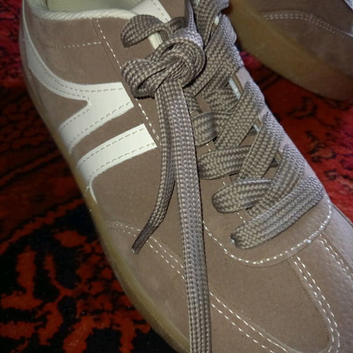 Sneakers new brown athletic shoes size 40 with soft texture