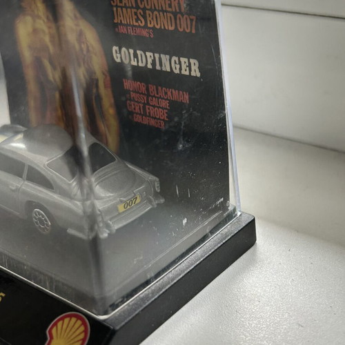 Aston Martin DB5 James Bond 007 Goldfinger Shell Collection new