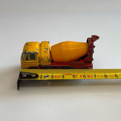 Matchbox Superfast Lesney 1973 No 21 Foden Concrete Truck used