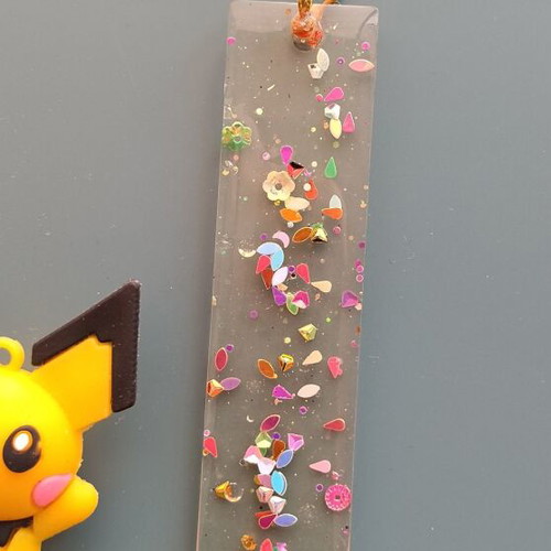 Children's keychains and bookmark like new, multicolored