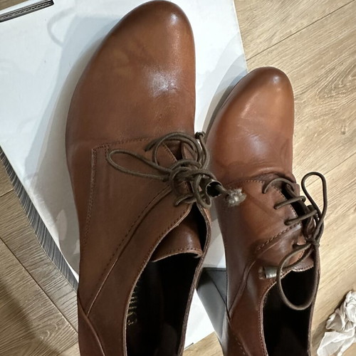 Esthissis leather brown shoes size 38
