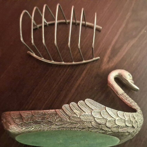 Vintage Art Nouveau Metal Swan Toast Holder like new