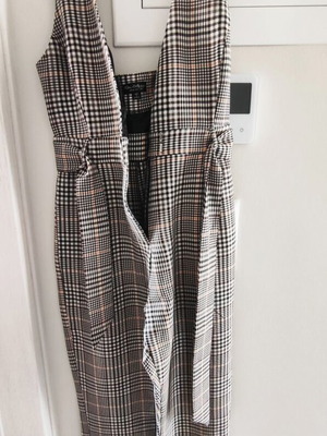 Checked one-piece jumpsuit new Miss Selfridge size XS beige and brown