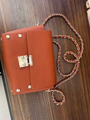 Vintage bag like new, orange with gold chain strap