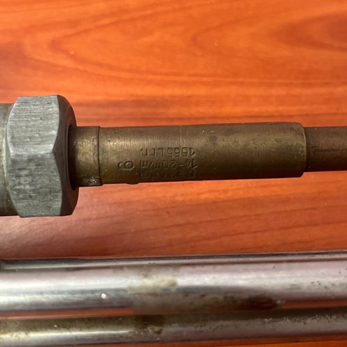 Cutter and lamp for oxygen bottle used