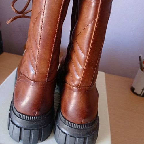 Brown boots size 40 like new