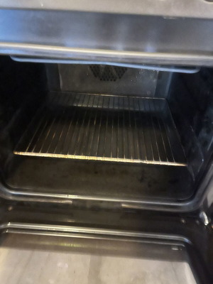 Siemens kitchen stove used