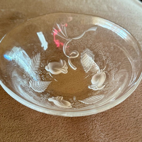 Crystal bowl like new with beautiful designs