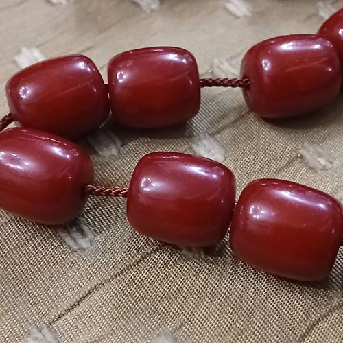 Mastic komboloi worry beads, bakelite, 18 beads