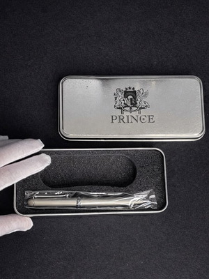 Prince luxury pen in original metal case new