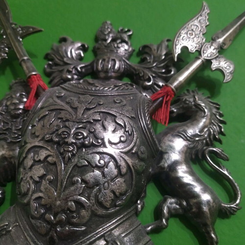 Wall decor like new, approximately 20cm