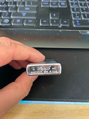 Zippo lighter like new