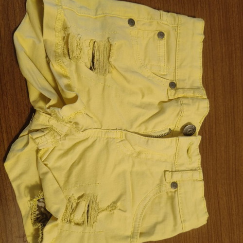Losan yellow shorts size 98cm for 3 years, like new