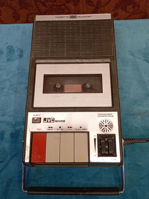 Vintage JVC Nivico Model 1602U/A cassette recorder used