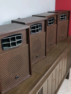 Sanyo antique speakers pack of 4