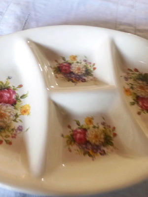 Πιατέλα με χωρίσματα floral καινούργια
