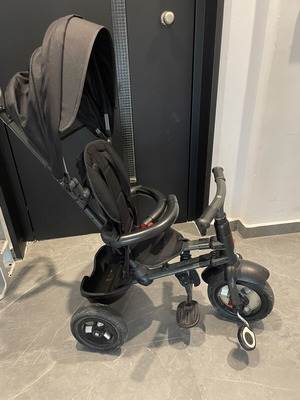 Q Play Rito tricycle used with parent handle and sunshade