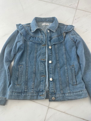 Zara denim jacket girl like new