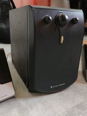 Altec Lansing speaker system used for computer with two satellites and woofer