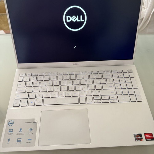 Dell Inspiron 5505 laptop like new, Ryzen 5, 8GB RAM, 256GB SSD, 15.6” FHD, Win10 Home