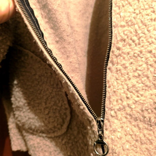 Cardigan used beige with hood, zipper and pockets, size M-L