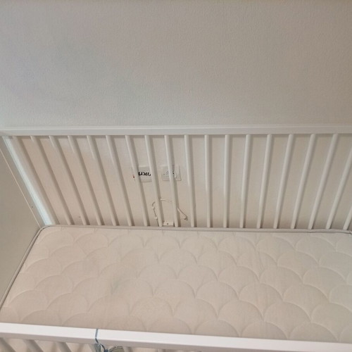 Baby cot-bed white like new with mattress