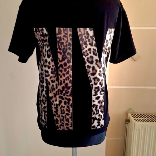 DKNY short-sleeve blouse with leopard print, new