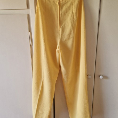 Yellow high-waisted pants, size S