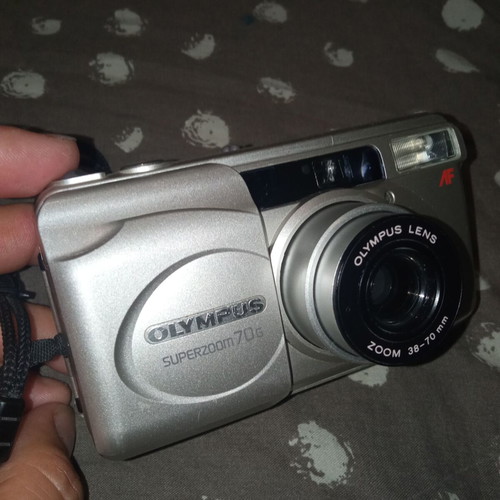 Olympus Superzoom 70G used camera for repair or spare parts