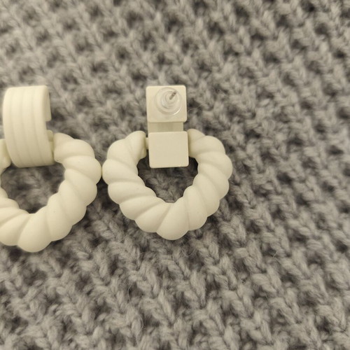 Heart earrings new