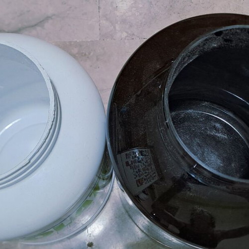 Plastic containers 5 and 7 liters, new, set of two