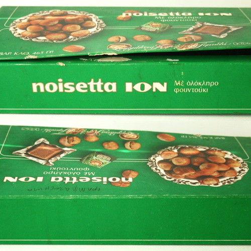 Noisetta Ion Vintage 80's Empty Chocolate Box like new