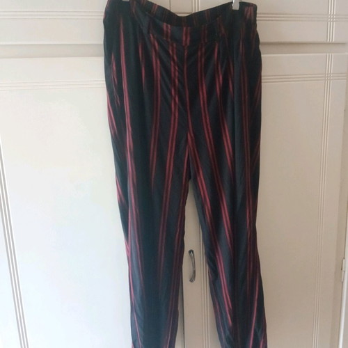 Plus sizes spring palazzo pants like new, black and red