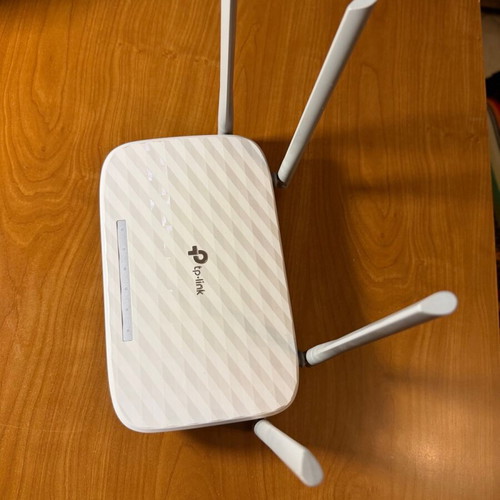 Tp-Link Wireless Router Archer C50 new with AC1200 speed and 4 Ethernet ports